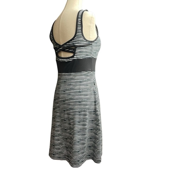Title Nine M Connelly Dress Painted Stripe Athleisure Dress Size Small - Picture 4 of 14